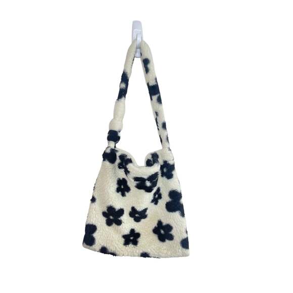 y2k fluffy hobo bag white and black daisys - Picture 1 of 9